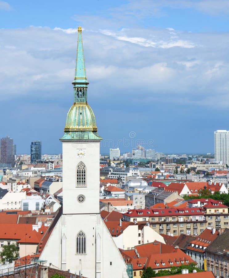 Letecký pohled na Bratislava, Slovensko.