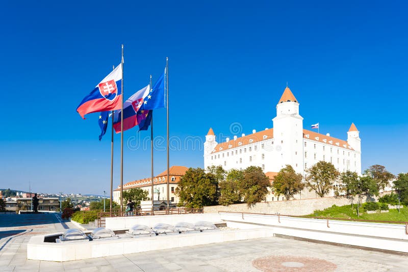 Bratislavský hrad, Slovensko