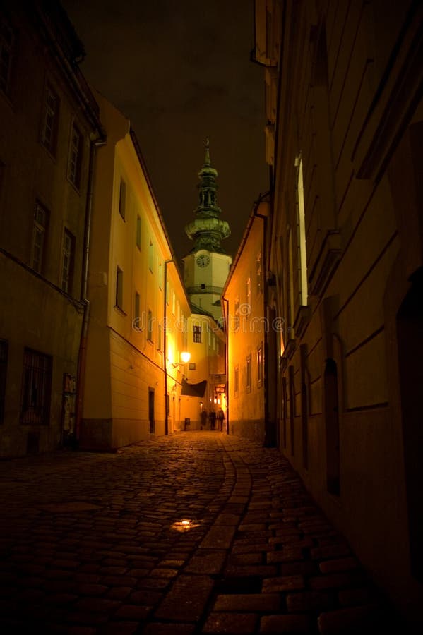 Bratislava nella notte fotografia stock Bratislava nella notte fotografia stock