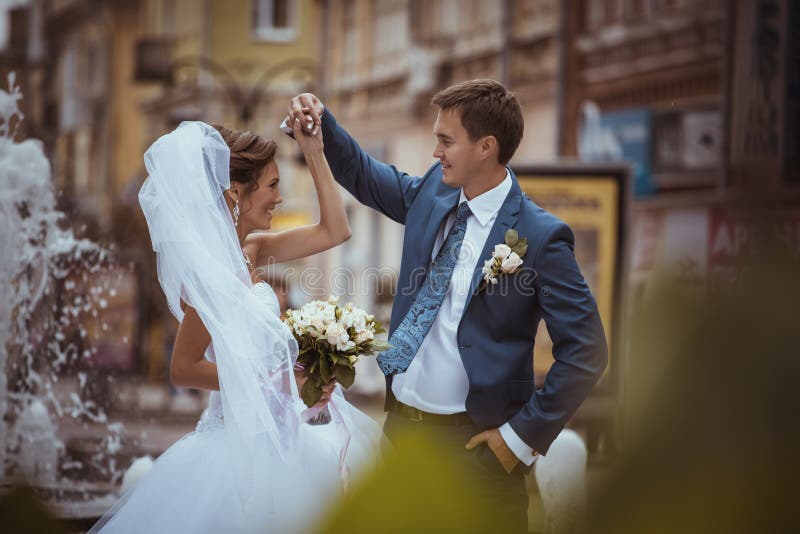 Braut und Bräutigam stockfotos Braut und Bräutigam stockfotos