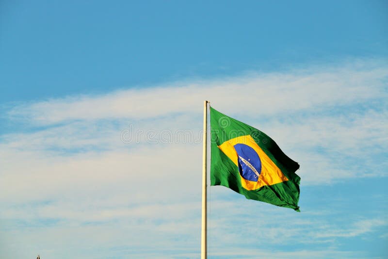 Drapelul brazilian fluturând stock photos