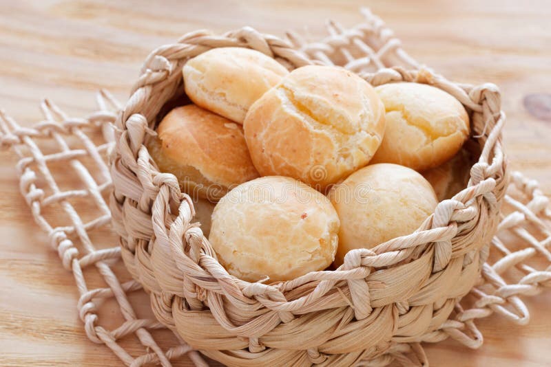 Brazylijskiej przekąski serowy chleb (Pao De Queijo) zdjęcie stock Brazylijskiej przekąski serowy chleb (Pao De Queijo) zdjęcie stock