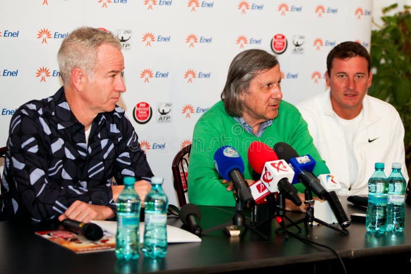 brd konferencyjny nastase prasy tiriac trofeum obraz royalty free brd konferencyjny nastase prasy tiriac trofeum obraz royalty free