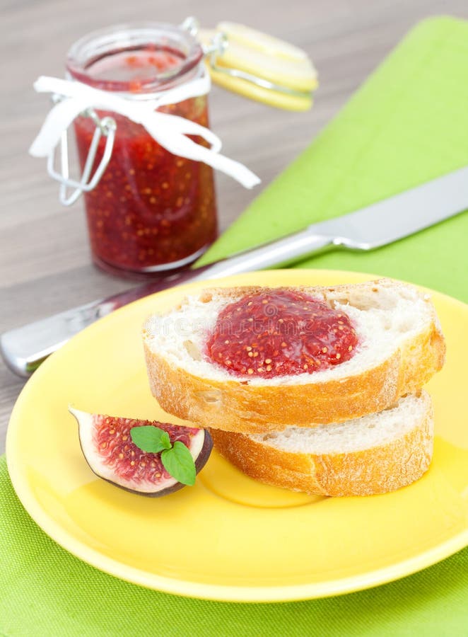 Bread with fig jam