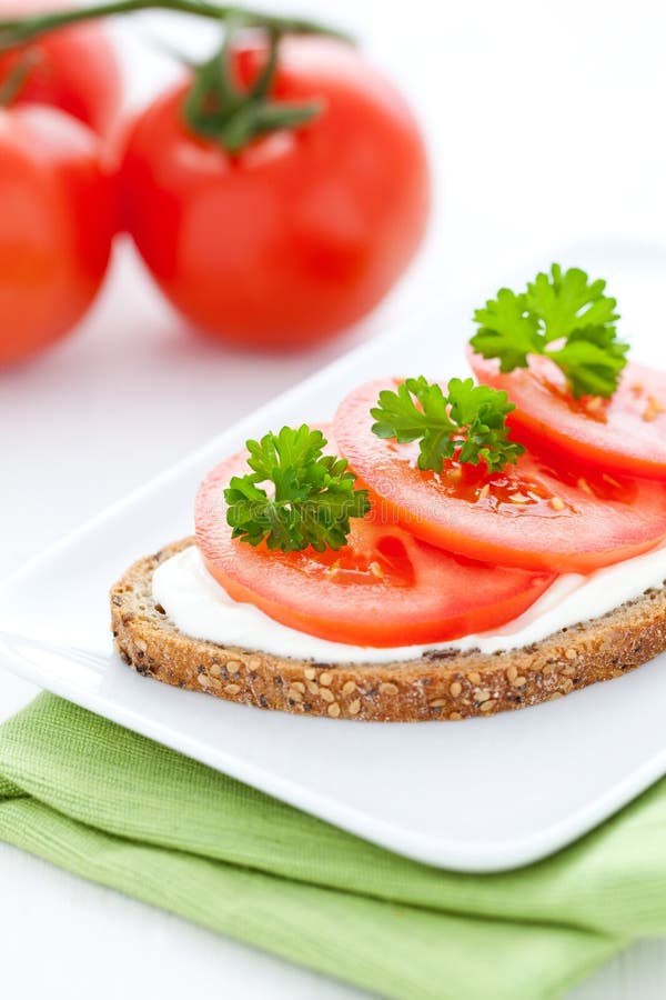 Bread with tomato