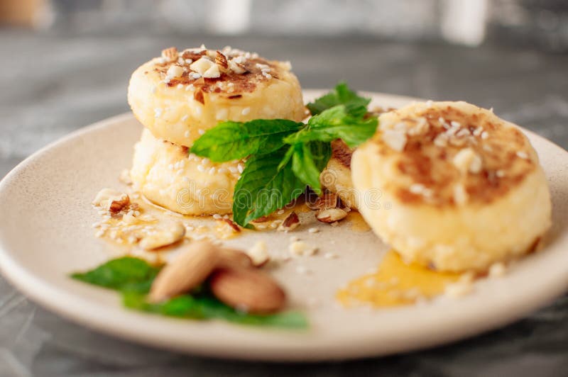 Homemade traditional Ukrainian and Russian cheesecakes, top view.Healthy food royalty free stock images Homemade traditional Ukrainian and Russian cheesecakes, top view.Healthy food royalty free stock images