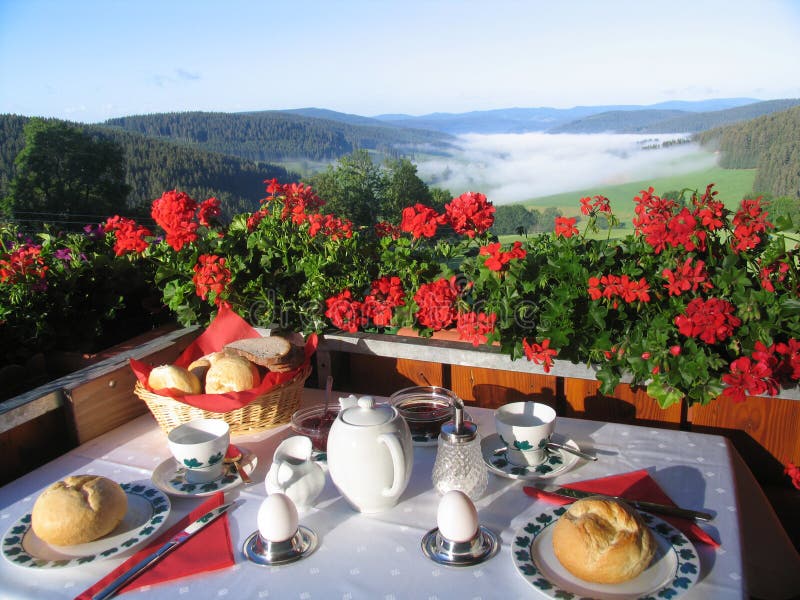 Desayuno en Paraíso alto más alto en montana.