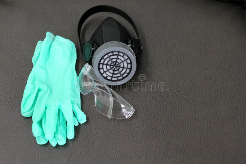 Breathing Mask, Gloves and Protective Glasses, Personal Protective