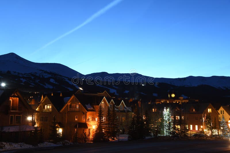 Breckenridge Ski Resort Town en la noche foto de archivo libre de regalías Breckenridge Ski Resort Town en la noche foto de archivo libre de regalías