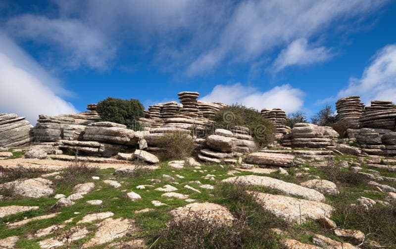 Brede hoekmening, ongebruikelijke Jurarotsvormingen, Gr Torcal, Antequera, Spanje stock afbeelding Brede hoekmening, ongebruikelijke Jurarotsvormingen, Gr Torcal, Antequera, Spanje stock afbeelding