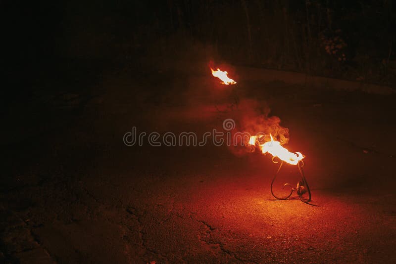 329 Fackel Mit Flammen Fotos Kostenlose Und Royalty Free Stock Fotos Von Dreamstime