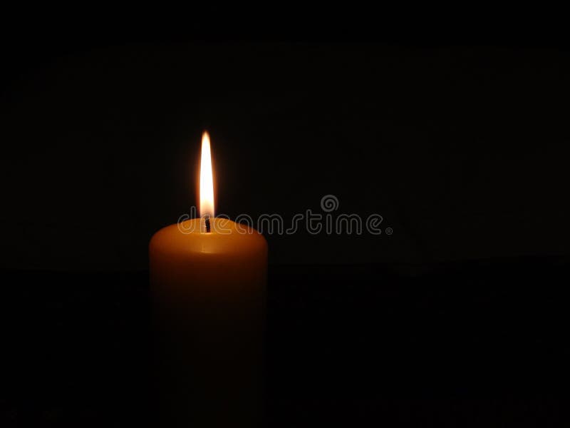 Brennende Kerze stockfoto Brennende Kerze stockfoto