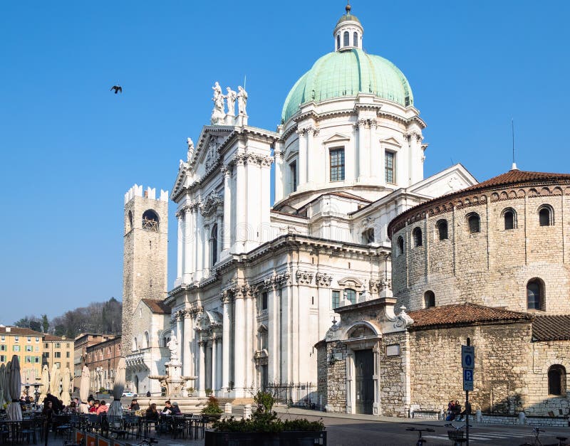 Piazza Paolo VI Piazza Del Duomo in Brescia Editorial Image - Image of ...