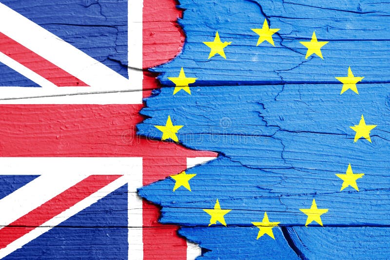Brexit UK και φωτογραφία έννοιας άρθρου 50: οι σημαίες της ΕΕ και του Ηνωμένου Βασιλείου UK χρωματίζω σε έναν ραγισμένο σπασμένο στοκ φωτογραφίες με δικαίωμα ελεύθερης χρήσης Brexit UK και φωτογραφία έννοιας άρθρου 50: οι σημαίες της ΕΕ και του Ηνωμένου Βασιλείου UK χρωματίζω σε έναν ραγισμένο σπασμένο στοκ φωτογραφίες με δικαίωμα ελεύθερης χρήσης