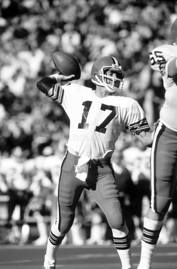 Cleveland Browns QB Brian Sipe, #17. (Image taken from b&w negative.)