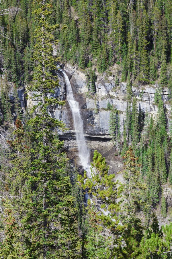 Bridal Veil Falls in Canada Stock Image Image of veil, wilderness
