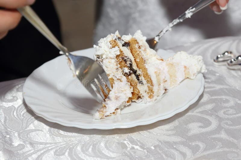 Bride and Groom Eating Wedding Cake Stock Image Image of nutrition