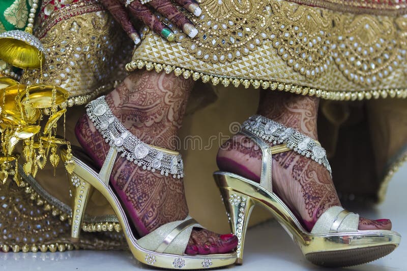 High Heels / Indian Heels / Wedding Wear Heels / Red Heels / Bridal Heels /  Embroidered Heels / Bridal Footwear -