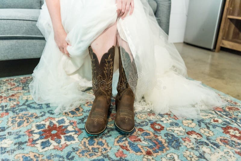 ** NEW Orange White Wedding Garter Farm Cowboy Boot HorseShoe Country Girl ** 