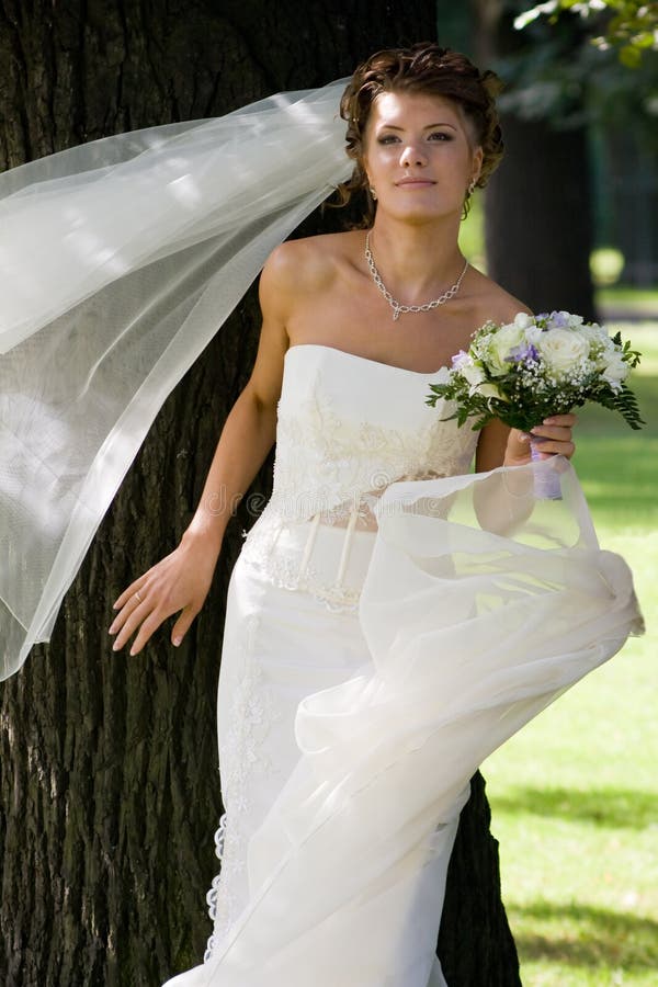 Bride with wedding bouquet. 4