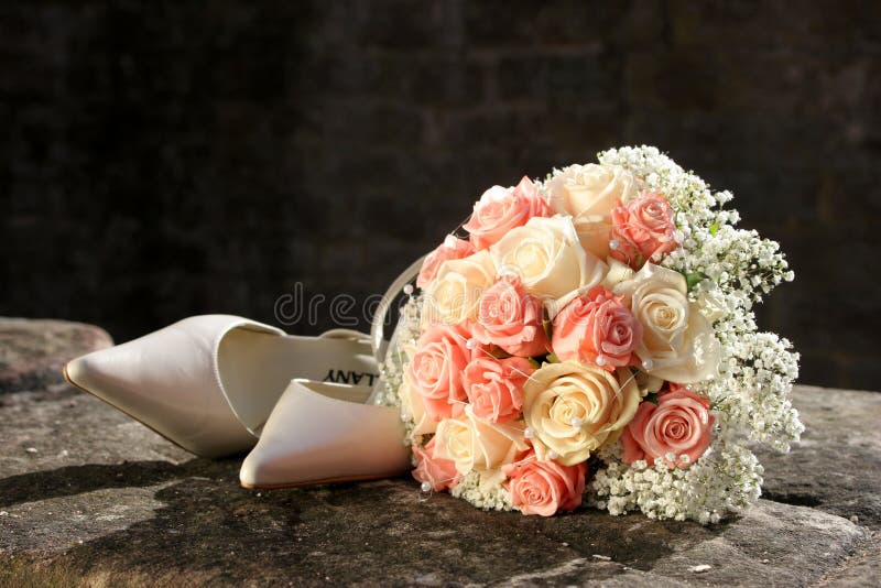 Bride´s bouquet an shoes