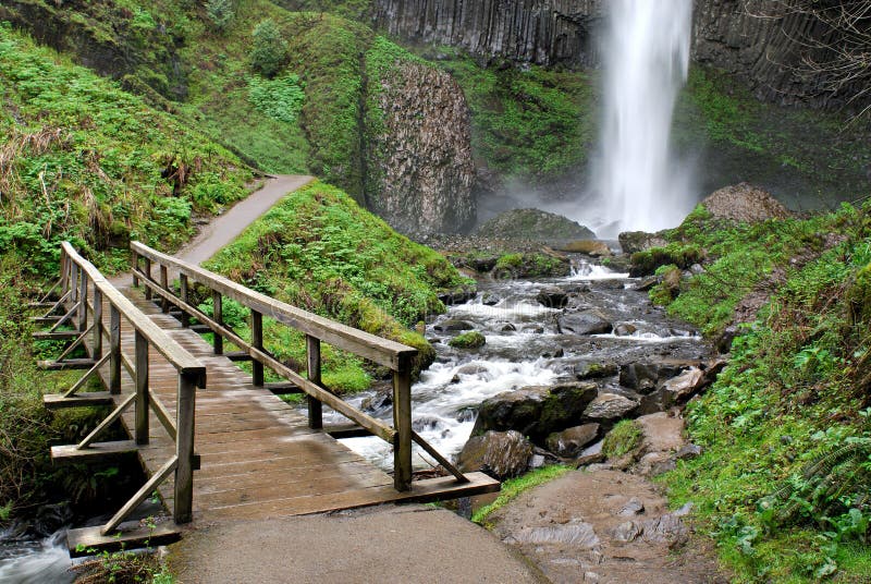 bridge waterfall oregon bridge waterfall oregon