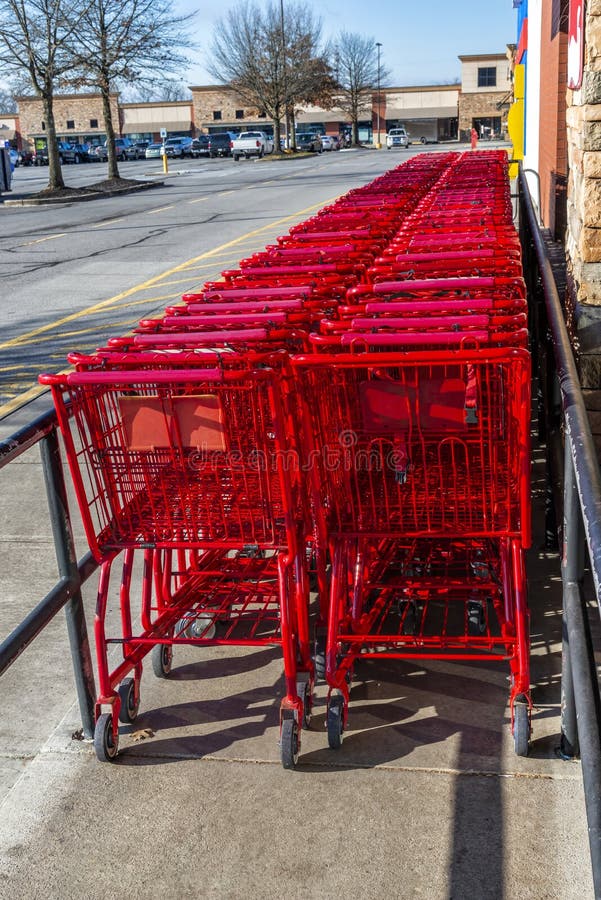 1,066 Row Grocery Carts Stock Photos Free & RoyaltyFree Stock Photos
