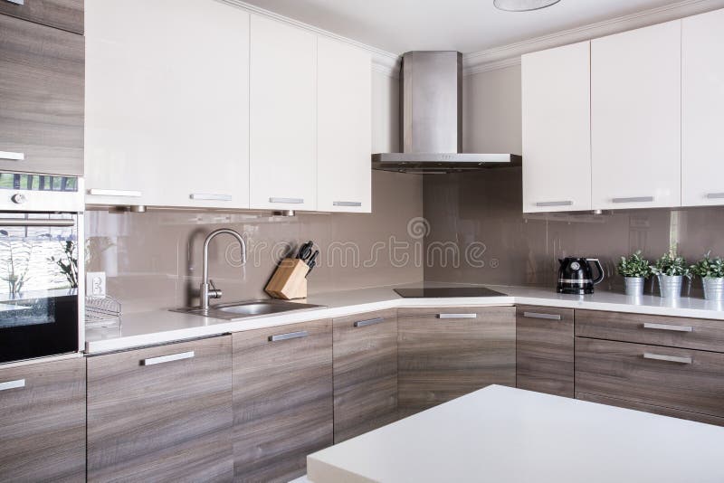 Bright spacious kitchen royalty free stock photos Bright spacious kitchen royalty free stock photos
