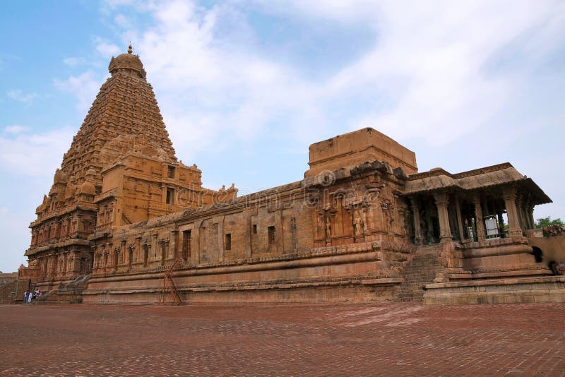 Brihadisvara寺庙， Tanjore，泰米尔纳德邦 从东南部的看法