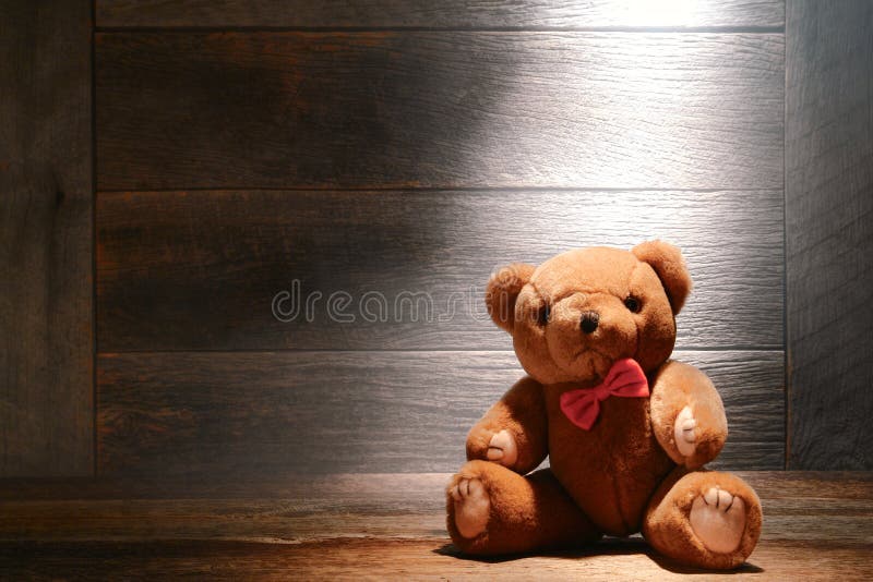 Urso De Peluche Com O Petisco Do Filme Da Pipoca Imagem de Stock