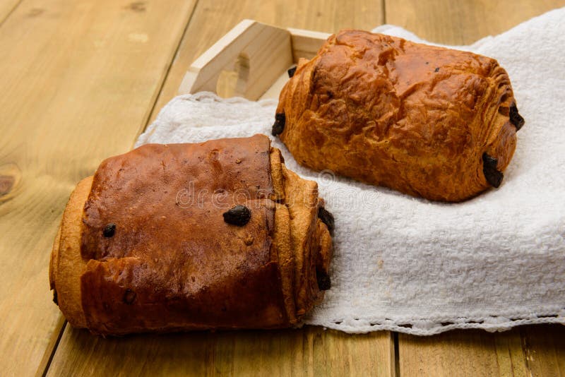 Brioche del cioccolato fotografia stock. Immagine di dolce 109490066