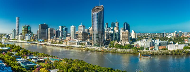 BRISBANE, AUSTRALIA - 29 de diciembre de 2016: Imagen regional panorámica de Bris fotografía de archivo libre de regalías BRISBANE, AUSTRALIA - 29 de diciembre de 2016: Imagen regional panorámica de Bris fotografía de archivo libre de regalías
