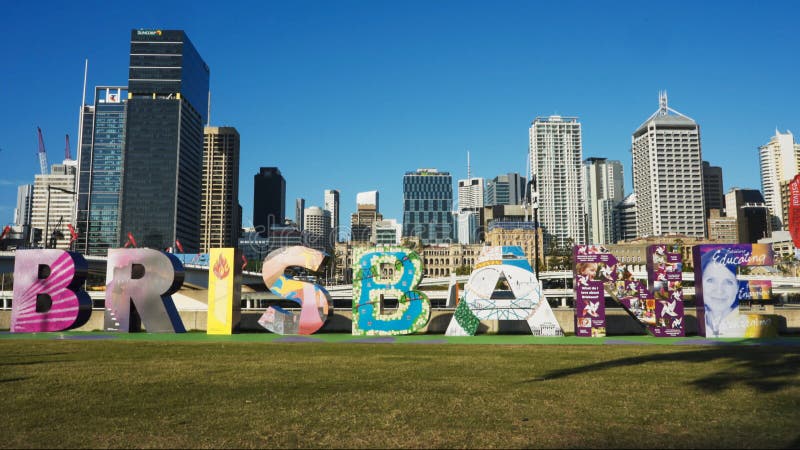 BRISBANE, AUSTRALIA-MARCH, 7, 2017: Vorderansicht des Nachmittages der Buchstaben Brisbanes G20 stockbild BRISBANE, AUSTRALIA-MARCH, 7, 2017: Vorderansicht des Nachmittages der Buchstaben Brisbanes G20 stockbild