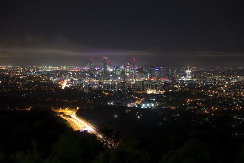 Brisbane at night from Mount Coot Tha