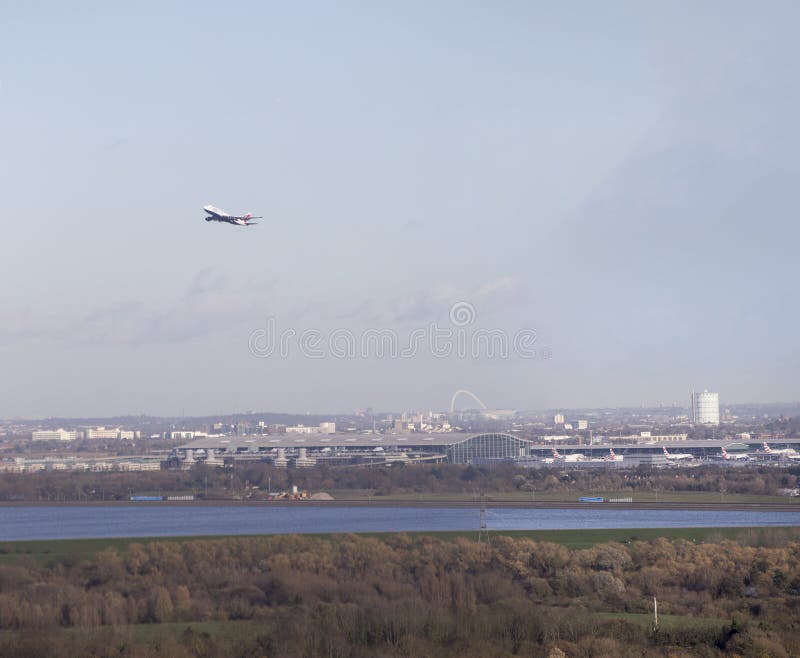 British Airways 747 die van Heathrow opstijgen stock fotografie British Airways 747 die van Heathrow opstijgen stock fotografie