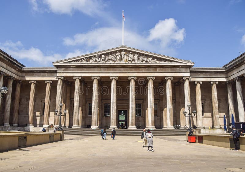Image of Exterior View Of The Victoria And Albert Museum In  London-LE685207-Picxy