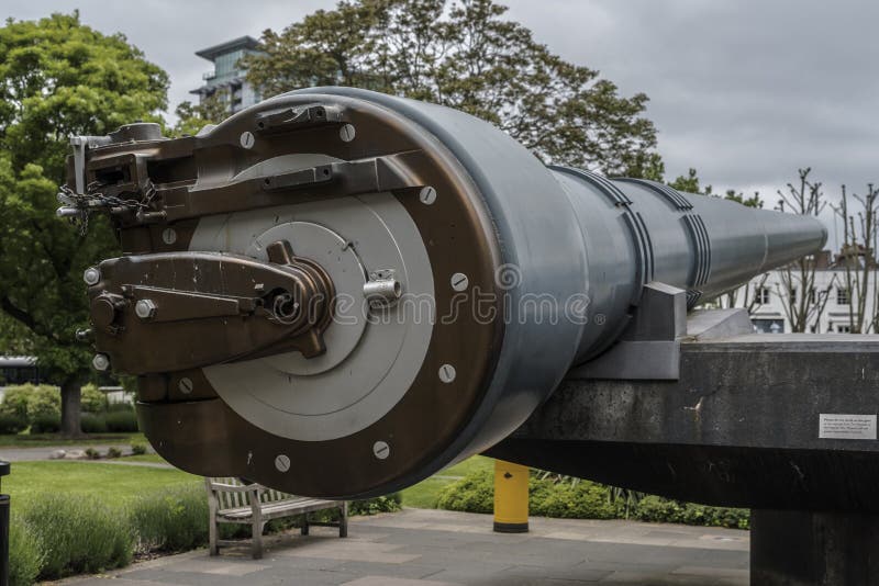 Imperial War Museum - Schwerer Gustav 800mm Shell conservati