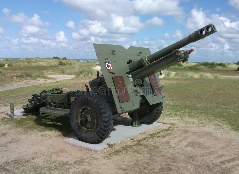 British 25-pounder field gun as D-Day memorial, Normandy