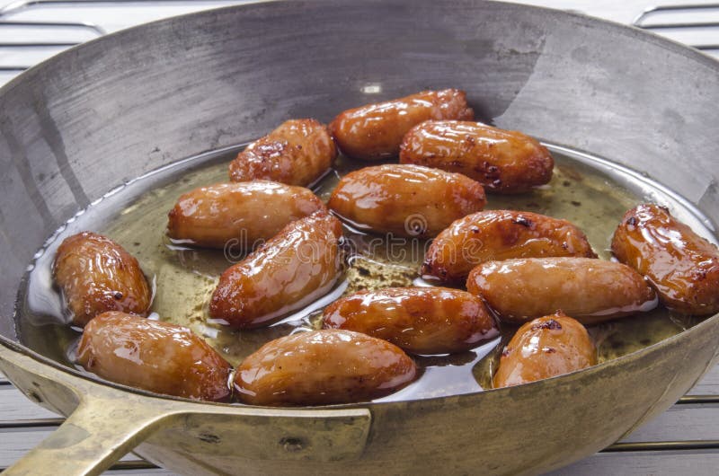 British Sausages in a Brass Pan Stock Image Image of pile, pork 28067653