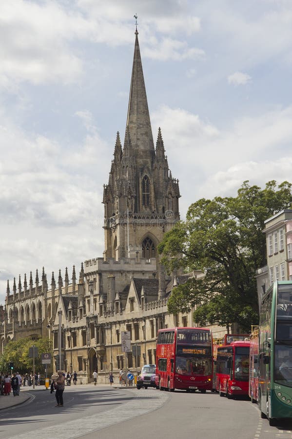 Broad Street in Oxford editorial photo. Image of houses 25750246