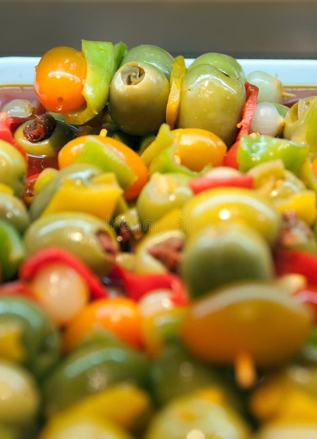 Brochettes Olives Espagnoles Photo stock Image du cornichon, espagne