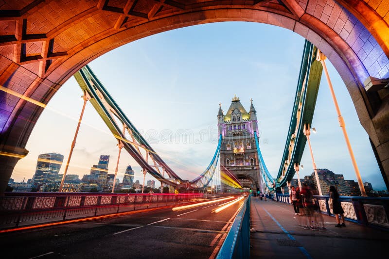 broengland london torn arkivbilder broengland london torn arkivbilder
