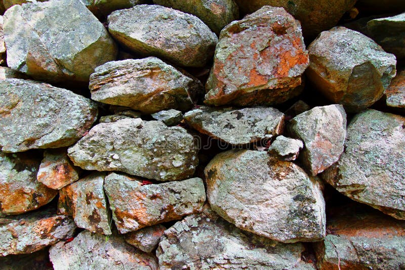 Brogujący skały ogrodzenia tło zdjęcie stock
