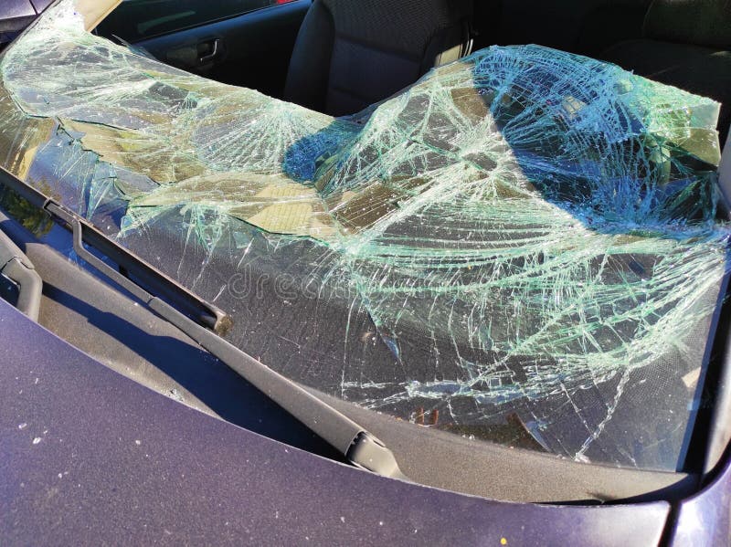 108 Front Car Window Glue Stock Photos Free & RoyaltyFree Stock Photos from Dreamstime