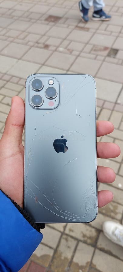 iPhone 11 Pro with damaged/cracked rear p… - Apple Community