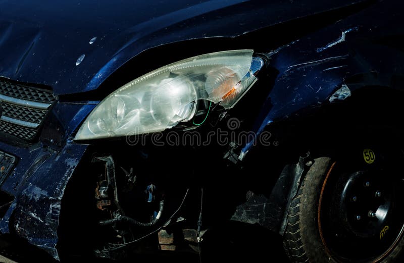 Broken car headlight stock image. Image of highway, automotive 251266267