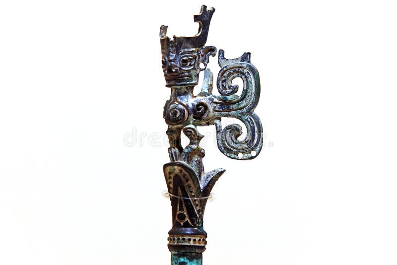 Bronzen vogelbeeld in de ruïnes van Sanxingdui stock foto