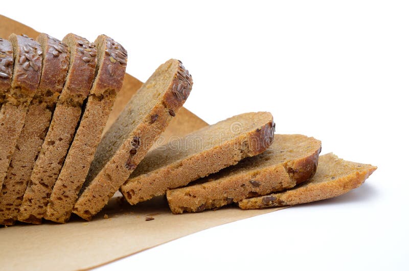 Broodverse bakkerijproducten op witte achtergrond stock foto's