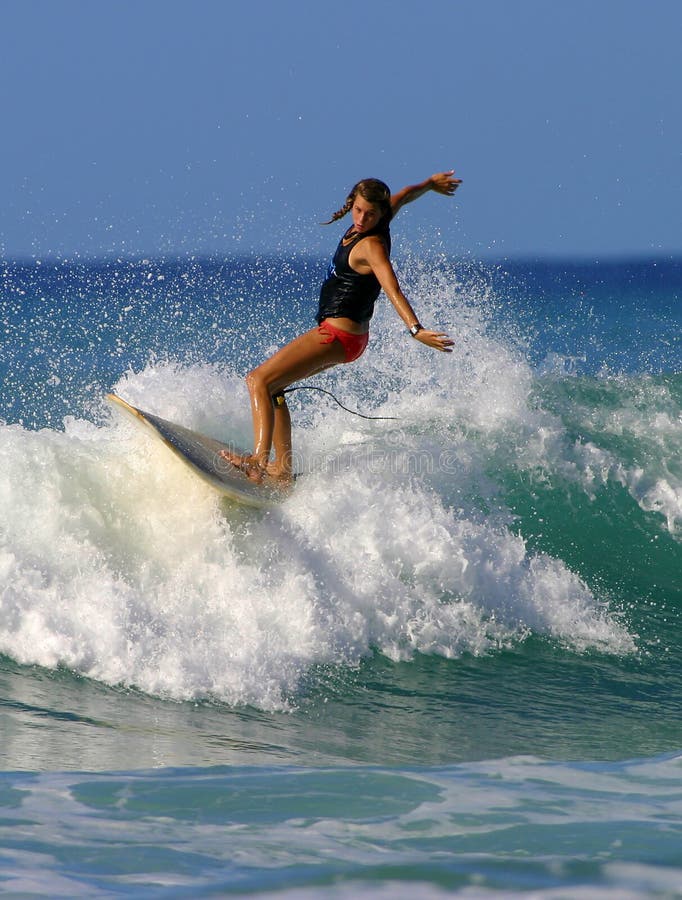 brooke dziewczyny rudow surfingowa surfing zdjęcia stock brooke dziewczyny rudow surfingowa surfing zdjęcia stock
