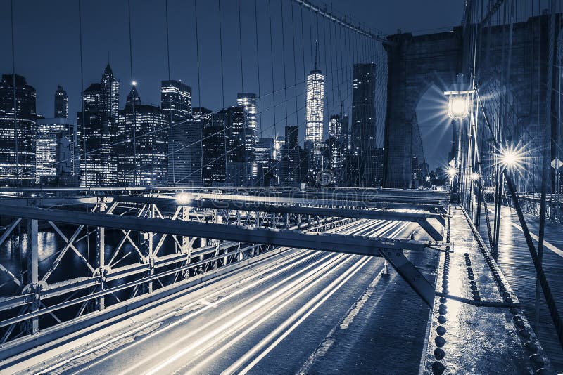 Brooklyn Bridge at night royalty free stock photo Brooklyn Bridge at night royalty free stock photo